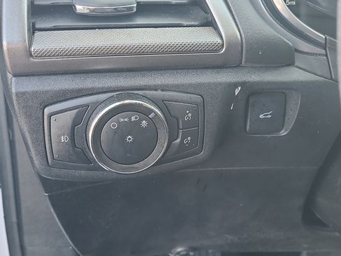 Used 2020 Ford Fusion SE w/ Equipment Group 151A FWD image 23