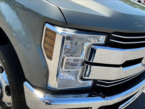 Used 2019 Ford F350 Lariat w/ Chrome Package AWD/4WD image 33