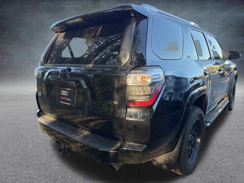 Used 2018 Toyota 4Runner SR5 Premium image 5