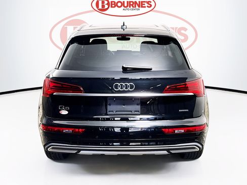 Used 2021 Audi Q5 2.0T Premium w/ Convenience Package AWD/4WD image 9