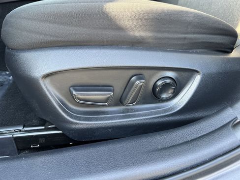 Used 2022 Toyota Camry LE image 12