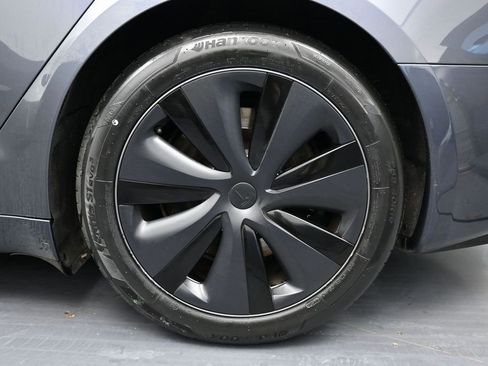 Used 2022 Tesla Model S image 10