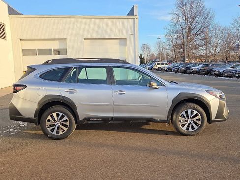 Certified 2025 Subaru Outback image 7