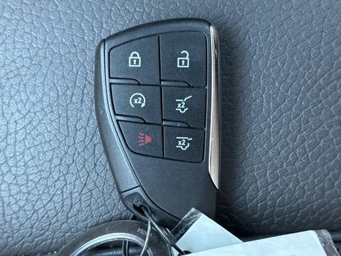 Used 2023 GMC Yukon Denali AWD/4WD image 34