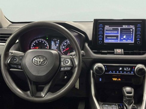 Used 2021 Toyota RAV4 LE FWD image 22