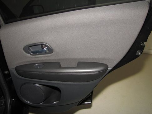 Used 2022 Honda HR-V LX image 20