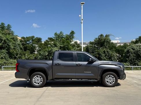 Used 2026 Toyota Tundra SR5 w/ SR5 Convenience Package AWD/4WD image 5