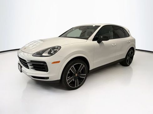 Used 2023 Porsche Cayenne Platinum Edition AWD/4WD image 3