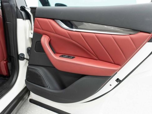 Used 2022 Maserati Levante GT image 26