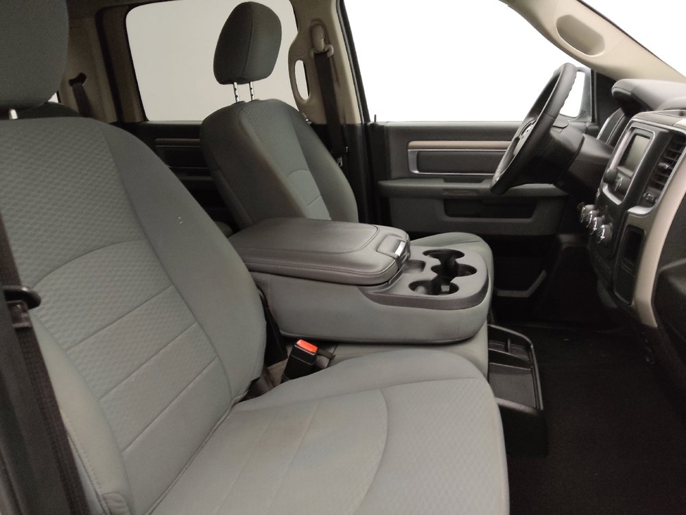 Used 2019 RAM 1500 Classic SLT AWD/4WD image 21