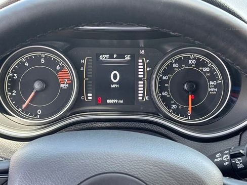 Used 2021 Jeep Cherokee Latitude Plus AWD/4WD image 11