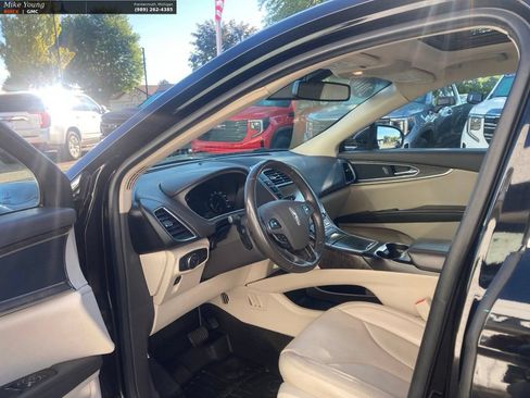 Used 2016 Lincoln MKX Reserve AWD/4WD image 24