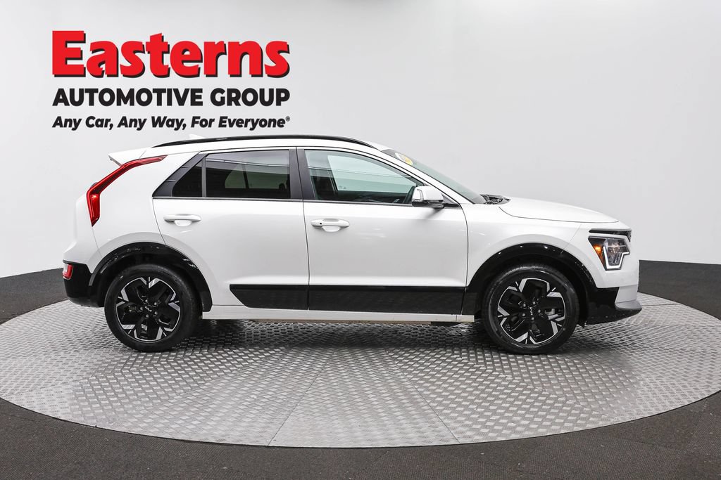 Used 2023 Kia Niro Wind w/ Wind Preserve Package FWD image 5