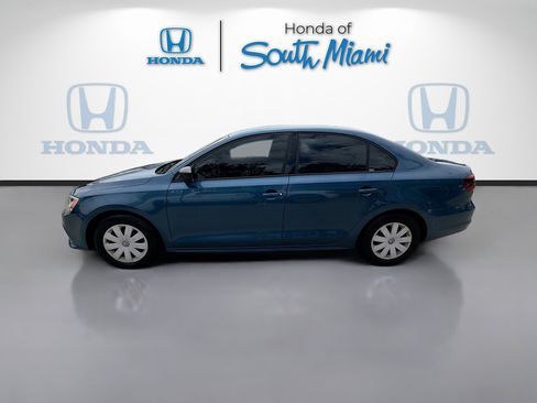 Used 2016 Volkswagen Jetta S image 4