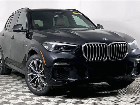 Certified 2022 BMW X5 xDrive45e w/ M Sport Package image 1