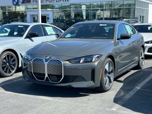 New 2026 BMW i4 eDrive40 w/ Premium Package RWD image 2
