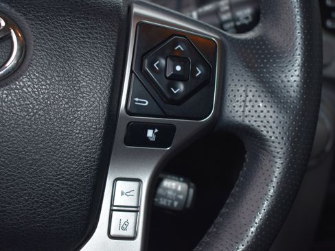 Used 2022 Toyota 4Runner SR5 image 14