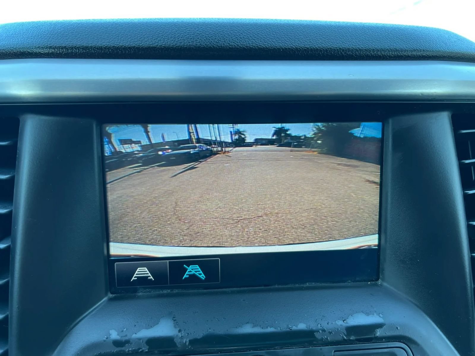Used 2017 GMC Acadia SLE FWD image 11