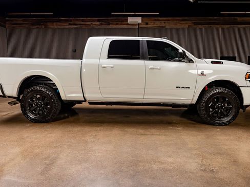 Used 2020 RAM 2500 Laramie image 10