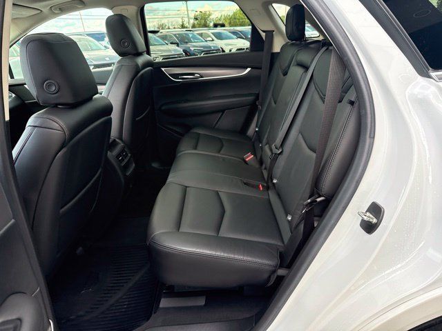 Certified 2018 Cadillac XT5 Luxury w/ Driver Awareness Package AWD/4WD image 30