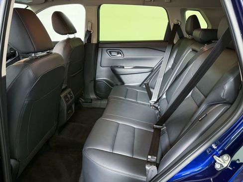 Certified 2024 Nissan Rogue SL image 39