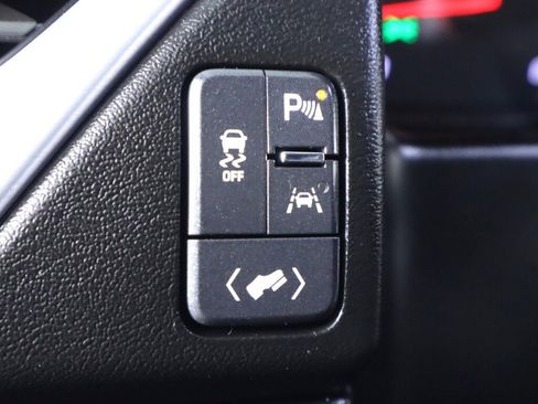 Used 2019 GMC Yukon XL SLT image 11