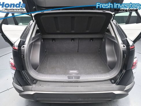 Used 2025 Hyundai Kona SEL AWD/4WD image 14