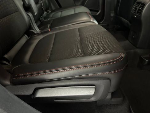 Used 2025 Ford Escape ST-Line image 47