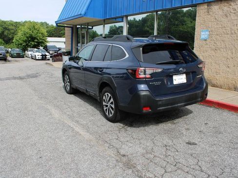 Used 2023 Subaru Outback Premium AWD/4WD image 4