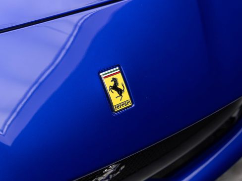 Used 2020 Ferrari 812 Superfast RWD image 65