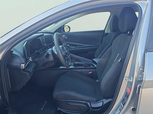 Used 2022 Hyundai Elantra SEL w/ Cargo Package FWD image 13
