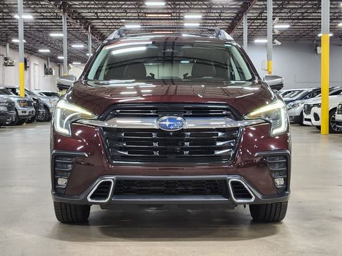 Used 2023 Subaru Ascent Touring image 2