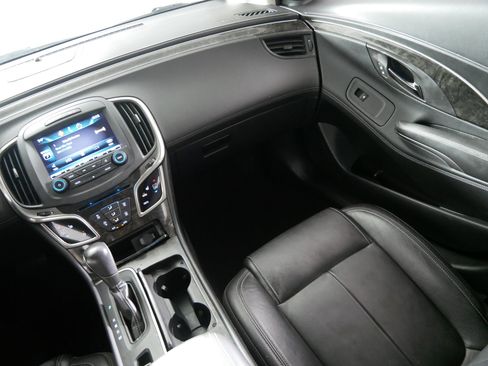 Used 2014 Buick LaCrosse Leather FWD image 11
