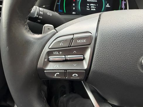 Used 2022 Hyundai Ioniq SE image 19