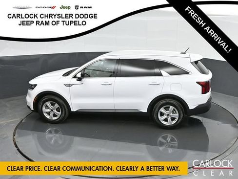 Used 2023 Kia Sorento LX image 63