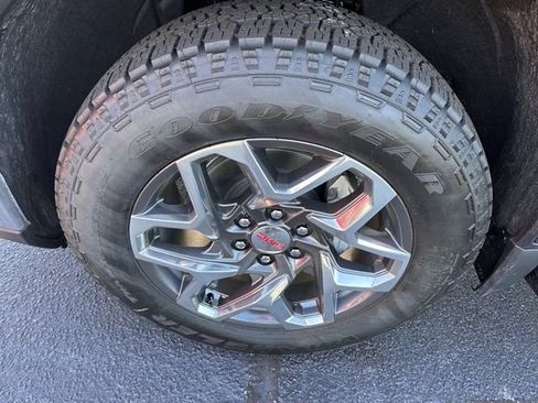 New 2026 GMC Sierra 1500 SLT w/ SLT Premium Plus Package image 15