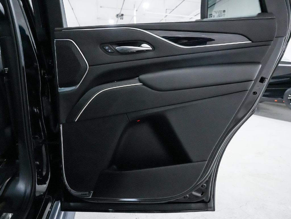 Used 2022 Cadillac Escalade Sport Platinum w/ LPO, ONYX Package AWD/4WD image 41