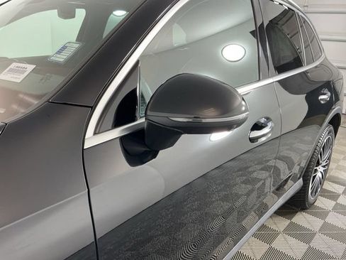 Used 2024 Mercedes-Benz GLC 300 4MATIC image 9