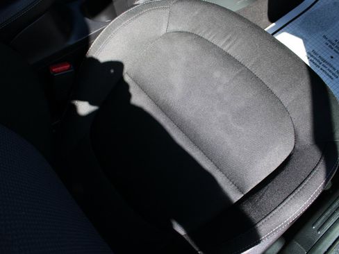 Used 2018 Kia Soul + image 12