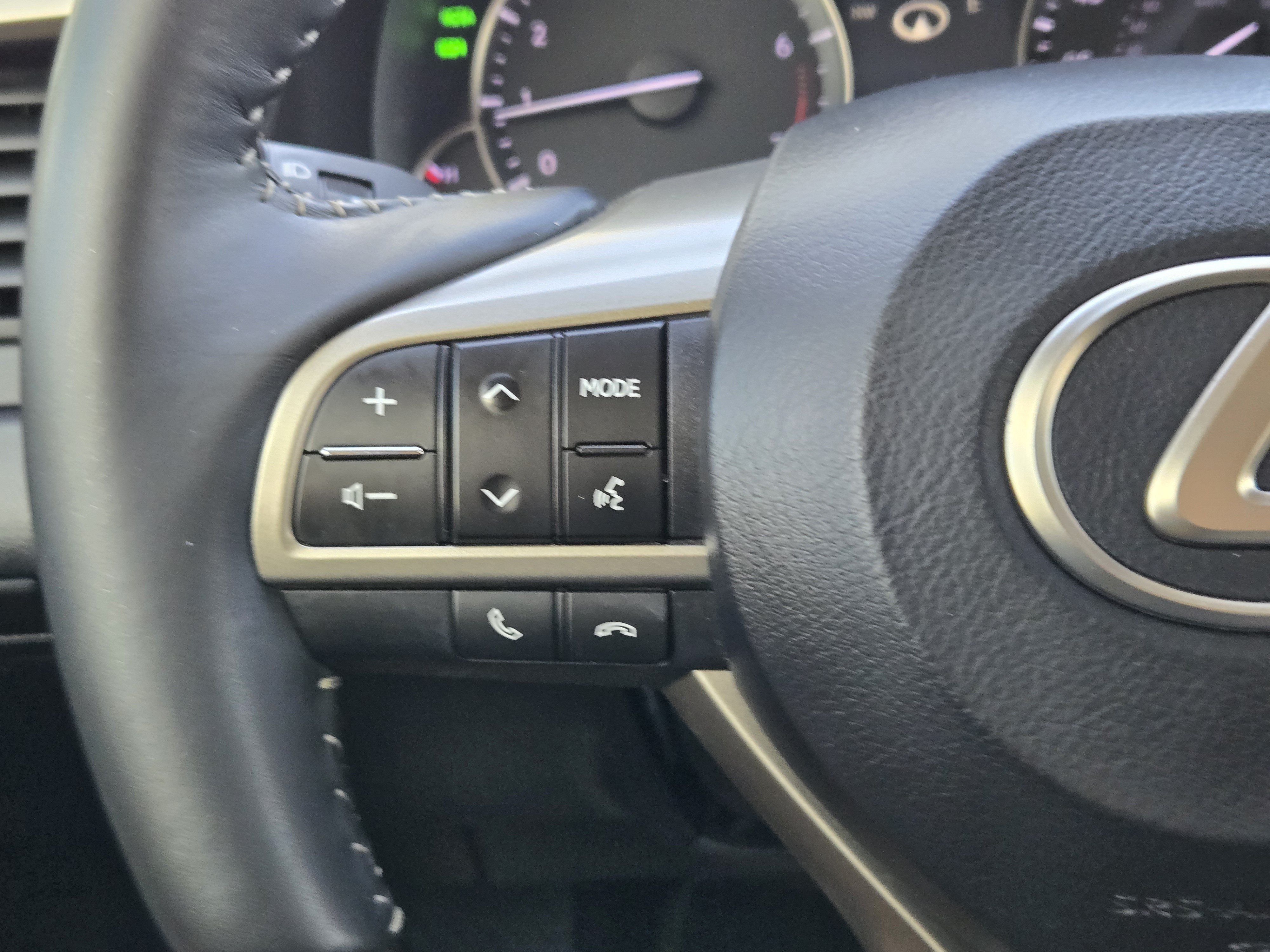Used 2018 Lexus RX 350 FWD w/ Premium Package image 38