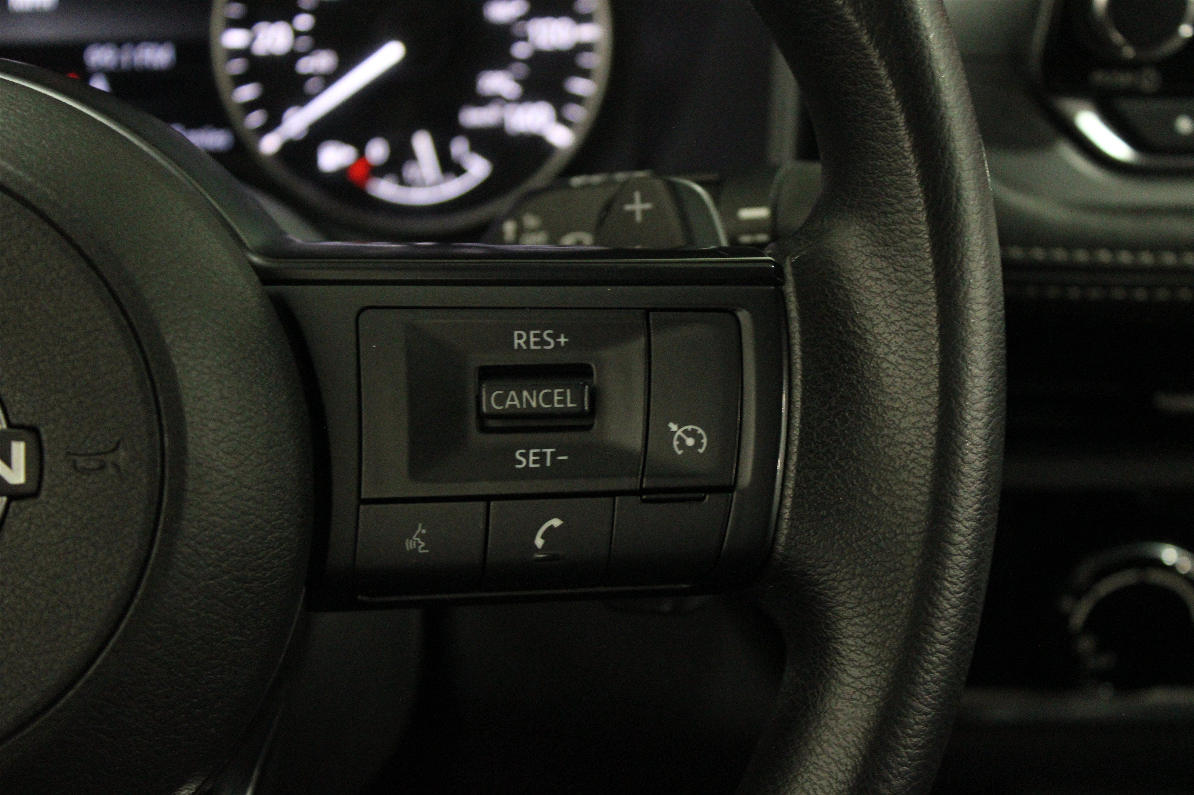 Used 2022 Nissan Rogue S AWD/4WD image 4