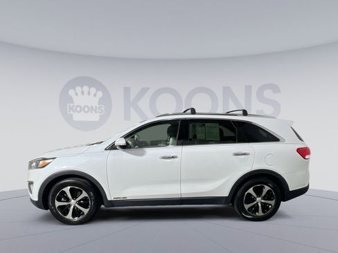 Used 2017 Kia Sorento EX w/ EX Advanced Touring Package image 2