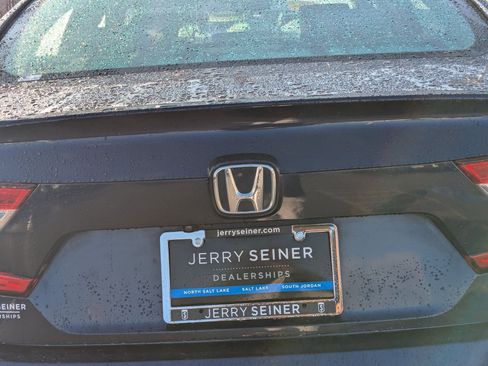 Used 2019 Honda Accord EX image 13