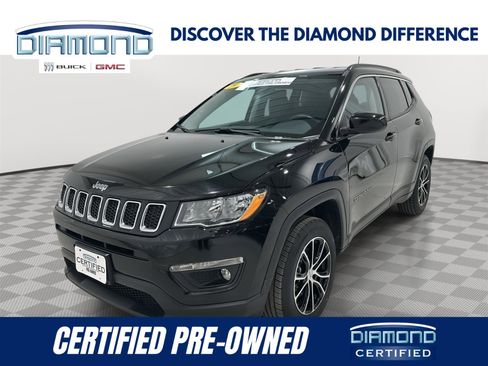 Used 2019 Jeep Compass Latitude w/ Popular Equipment Group AWD/4WD image 1
