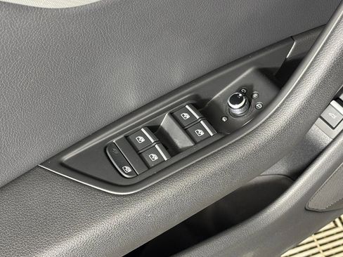 Used 2018 Audi A4 2.0T Premium w/ Convenience Package image 15