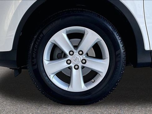Used 2013 Toyota RAV4 XLE FWD image 33