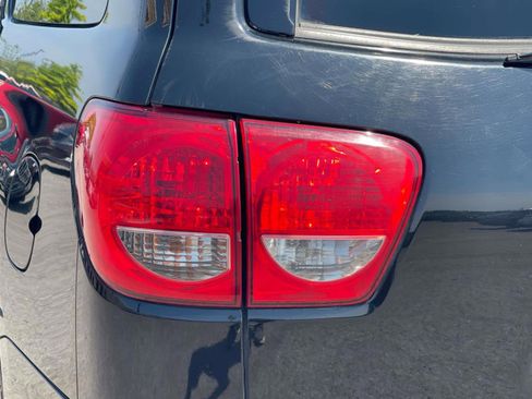 Used 2011 Toyota Sequoia Platinum AWD/4WD image 35