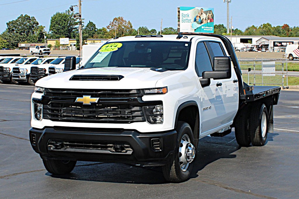 Used 2025 Chevrolet Silverado 3500 W/T AWD/4WD image 2