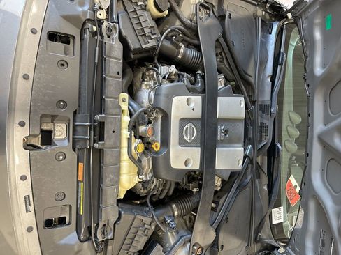 Used 2014 Nissan 370Z Touring w/ Sport Package image 12