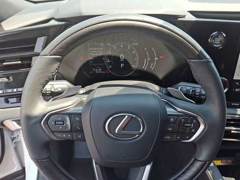 Used 2024 Lexus RX 350 Premium w/ Accessory Package AWD/4WD image 20